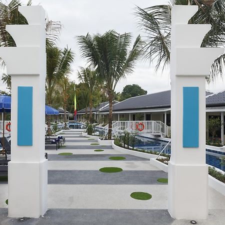צ'אלונג Tuana Hotels Brook Pool Access מראה חיצוני תמונה