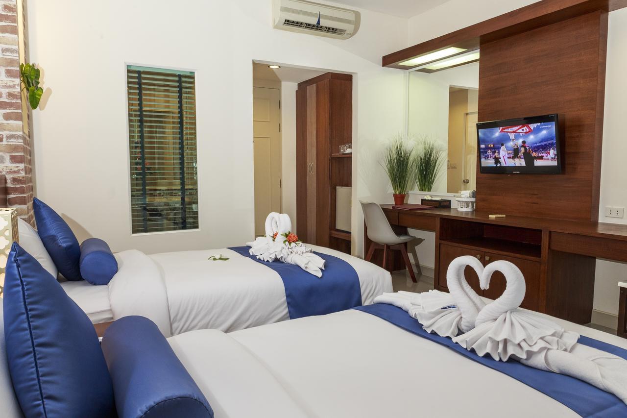 צ'אלונג Tuana Hotels Brook Pool Access מראה חיצוני תמונה