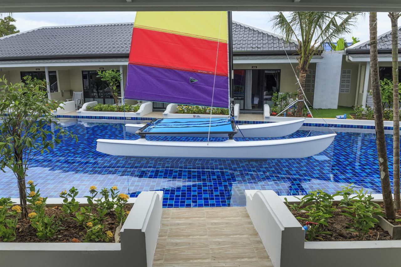 צ'אלונג Tuana Hotels Brook Pool Access מראה חיצוני תמונה