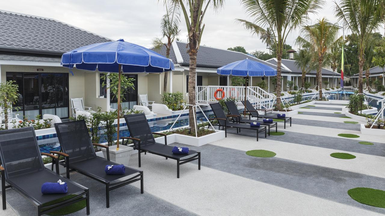 צ'אלונג Tuana Hotels Brook Pool Access מראה חיצוני תמונה