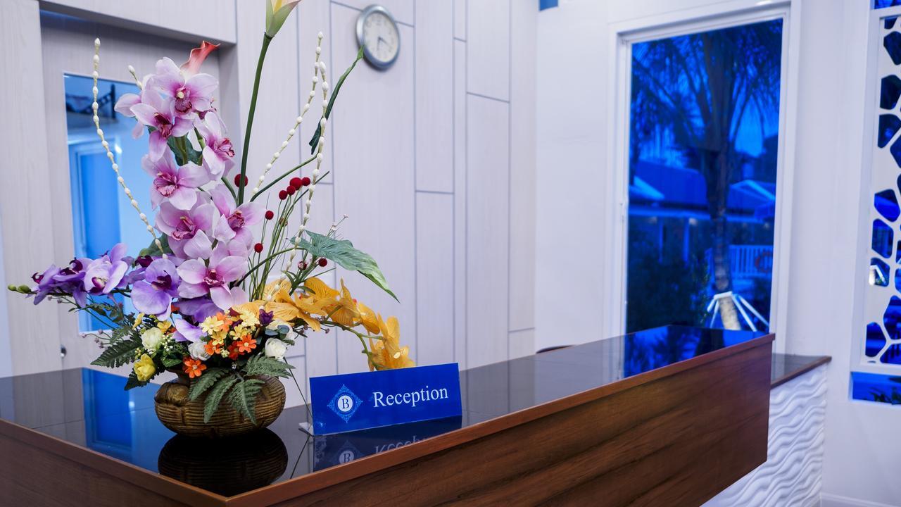 צ'אלונג Tuana Hotels Brook Pool Access מראה חיצוני תמונה