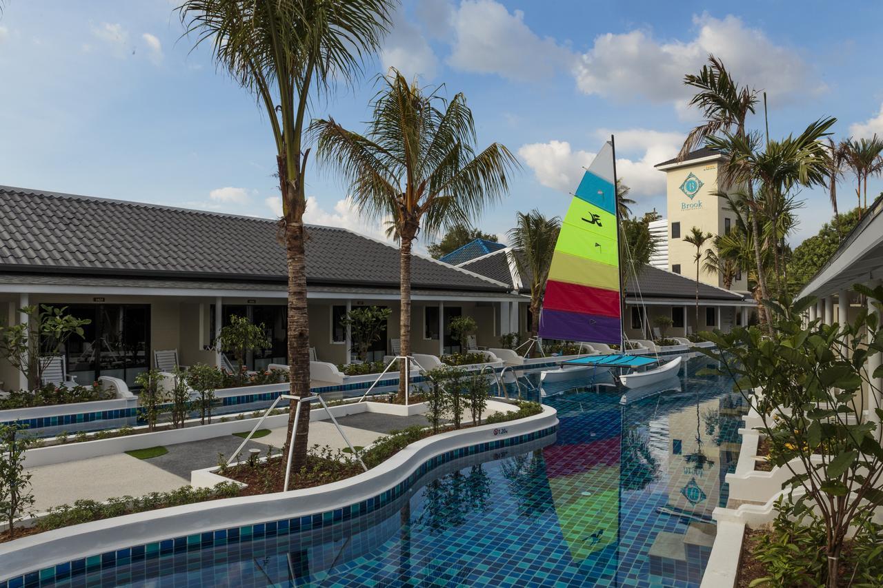 צ'אלונג Tuana Hotels Brook Pool Access מראה חיצוני תמונה
