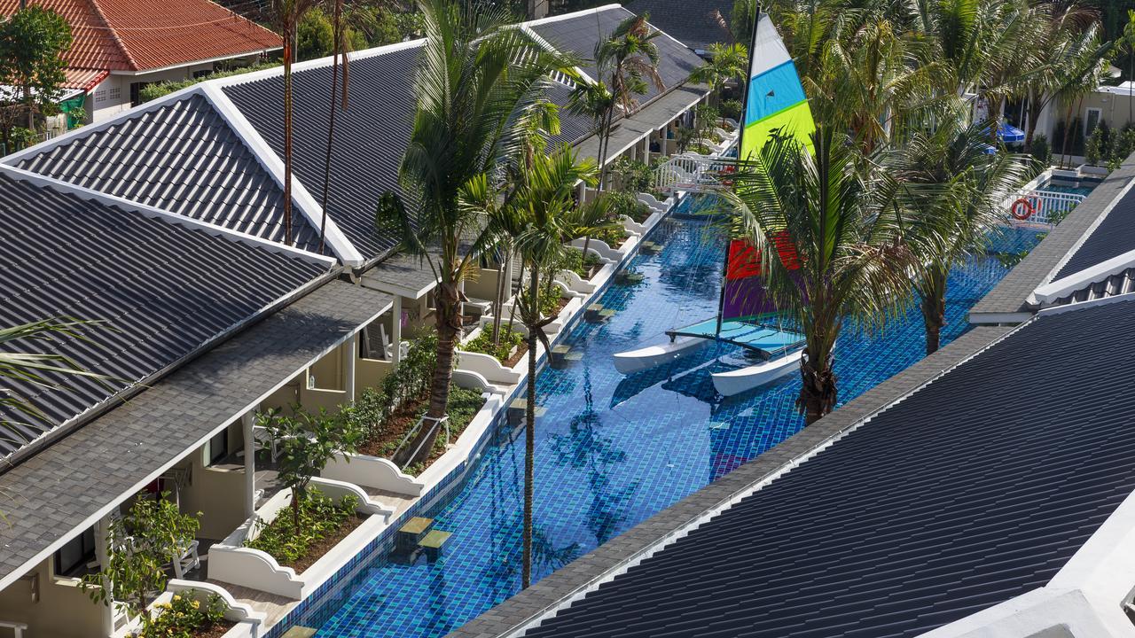 צ'אלונג Tuana Hotels Brook Pool Access מראה חיצוני תמונה