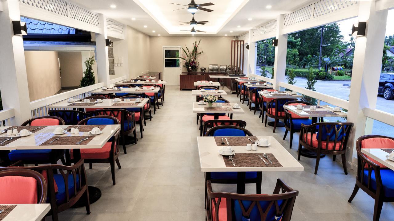 צ'אלונג Tuana Hotels Brook Pool Access מראה חיצוני תמונה